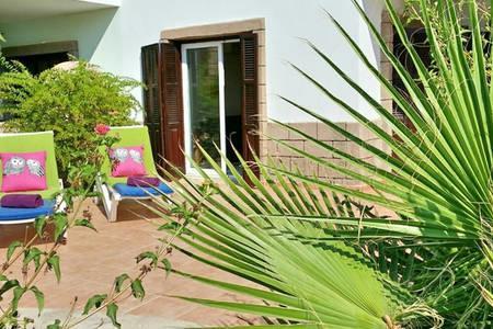 Larnaka Beach House 3 Ngoại thất bức ảnh